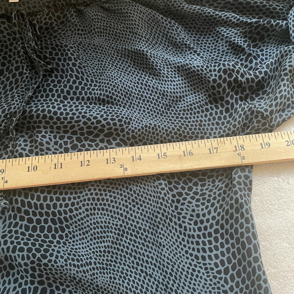 Parker Shirt Women XS Blue Black‎ Silk Peasant Ruffle Sleeve Sheer Animal Print - Picture 7 of 11